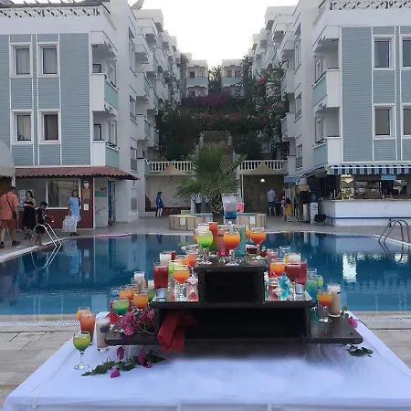 Sunpoint Hotel *